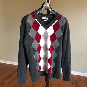 V-neck women’s argyle sweater